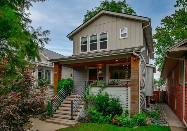 Photo 1 of Single family home for sale at 1154 S Elmwood Ave, Oak Park, IL 60304 | MLS# 12751247 | Listing updated on 2026-10-07