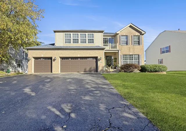 Photo 2 of Single family home for sale at 10880 Potomac Dr, Huntley, IL 60142 | MLS# 12751256 | Listing updated on 2026-10-06