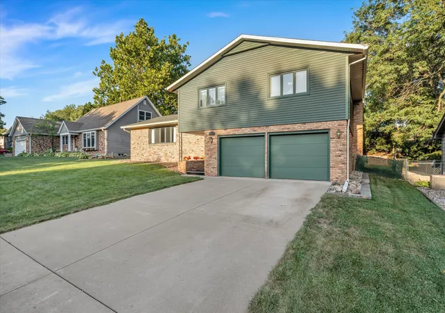 Photo 2 of Townhouse for sale at 2705 36th Street #0, Rock Island, IL 61201 | MLS# 12751265 | Listing updated on 2026-09-05