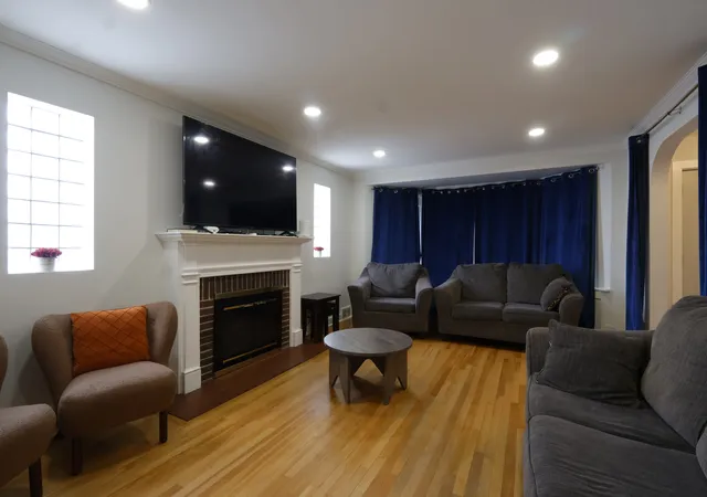 Photo 4 of Single family home for sale at 6017 N Bernard St, Chicago, IL 60659 | MLS# 12751266 | Listing updated on 2026-09-16