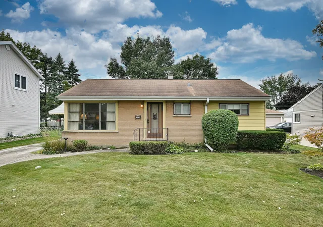 Single family home for sale at 1308 Margret St, Des Plaines, IL 60018 | MLS# 12751268
