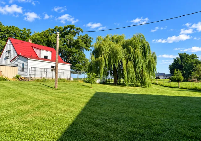 Photo 3 of Single family home for sale at 14335 Twin Grv Rd, Bloomington, IL 61705 | MLS# 12751282 | Listing updated on 2026-09-06