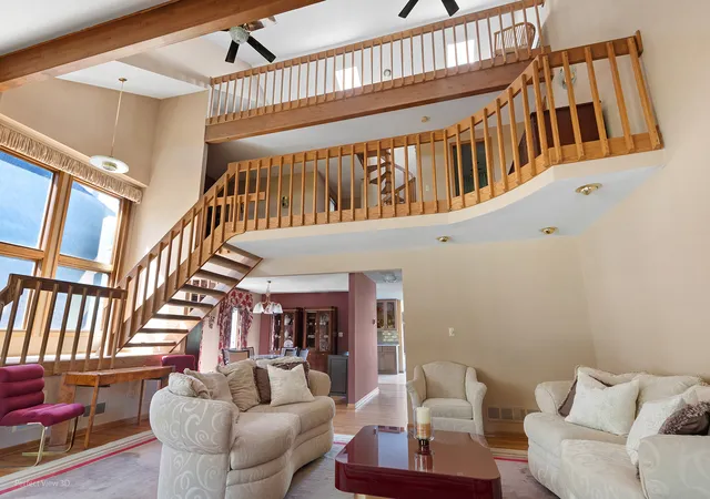 Photo 2 of Townhouse for sale at 31 Lucas Dr, Palos Hills, IL 60465 | MLS# 12751286 | Listing updated on 2026-10-05