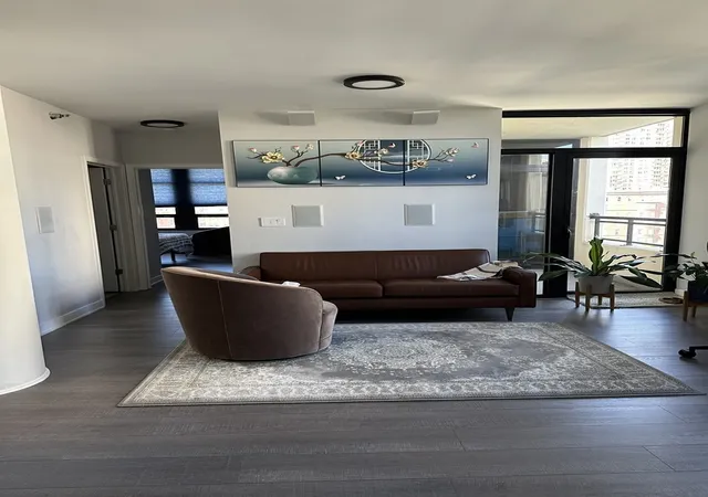 Photo 3 of Condo for sale at 1255 S State St #803, Chicago, IL 60605 | MLS# 12751292 | Listing updated on 2026-09-09
