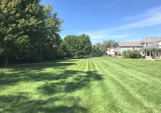 Photo 3 of Townhouse for sale at 2024 N Old Hicks Rd #B6, Palatine, IL 60074 | MLS# 12751326 | Listing updated on 2026-10-22