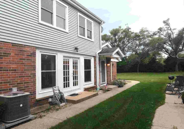 Photo 45 of Townhouse for sale at 2024 N Old Hicks Rd #B6, Palatine, IL 60074 | MLS# 12751326 | Listing updated on 2026-09-07