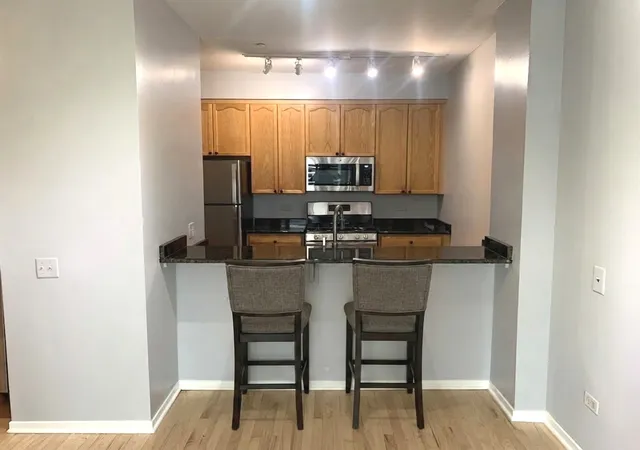 Photo 3 of Condo for sale at 330 N Jefferson St #2203, Chicago, IL 60661 | MLS# 12751341 | Listing updated on 2026-09-23