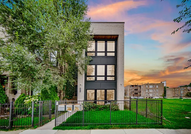 Photo 2 of Condo for sale at 4516 S Indiana Ave #2, Chicago, IL 60653 | MLS# 12751351 | Listing updated on 2026-09-15