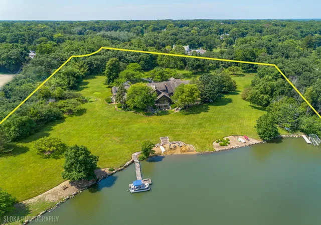 Photo 3 of Single family home for sale at 82 Hawley Woods Rd, Barrington Hills, IL 60010 | MLS# 12751406 | Listing updated on 2026-10-08