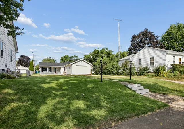 Photo 2 of Single family home for sale at 459 N Wabash Ave, Bradley, IL 60915 | MLS# 12751448 | Listing updated on 2026-09-05
