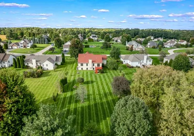 Photo 3 of Sale Pending at 3369 Prairie Rd, Belvidere, IL 61008 | MLS# 12751466 | Listing updated on 2026-10-06