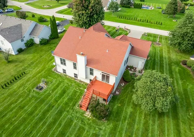 Photo 3 of Sale Pending at 3369 Prairie Rd, Belvidere, IL 61008 | MLS# 12751466 | Listing updated on 2026-10-06
