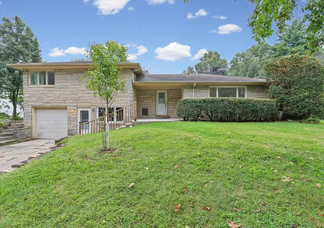 Single family home for sale at 1708 Park Hvn Dr, Champaign, IL 61820 | MLS# 12751472
