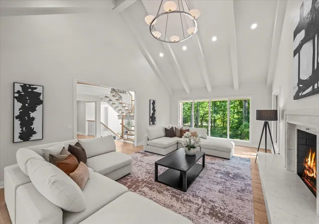 Photo 3 of Single family home for sale at 1221 Loch Ln, Lake Forest, IL 60045 | MLS# 12751508 | Listing updated on 2026-09-14