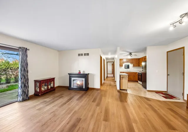 Photo 3 of Condo for sale at 2683 Jodee Dr #C, Joliet, IL 60436 | MLS# 12751533 | Listing updated on 2026-10-24