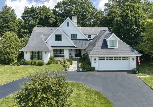 Photo 1 of Sale Pending at 1315 Somerset Dr, Glenview, IL 60025 | MLS# 12751548 | Listing updated on 2026-10-03
