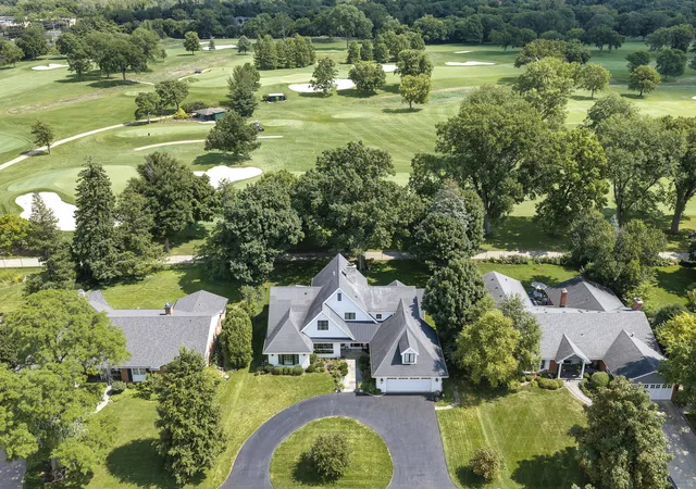 Photo 2 of Sale Pending at 1315 Somerset Dr, Glenview, IL 60025 | MLS# 12751548 | Listing updated on 2026-10-03