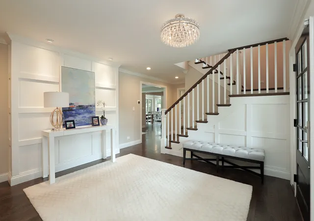 Photo 3 of Sale Pending at 1315 Somerset Dr, Glenview, IL 60025 | MLS# 12751548 | Listing updated on 2026-10-03