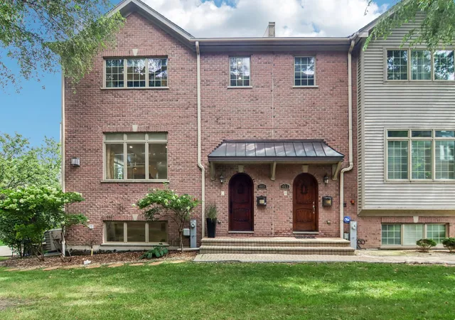 Photo 1 of Townhouse for sale at 463 Summit Ave #D, Park Ridge, IL 60068 | MLS# 12751563 | Listing updated on 2026-09-22