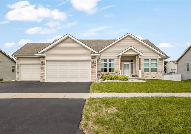 Photo 1 of Single family home for sale at 411 Hughes Pkwy, Poplar Grove, IL 61065 | MLS# 12751589 | Listing updated on 2026-09-26