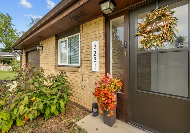 Photo 3 of Single family home for sale at 2221 Sharon Ave, Rockford, IL 61103 | MLS# 12751590 | Listing updated on 2026-09-22