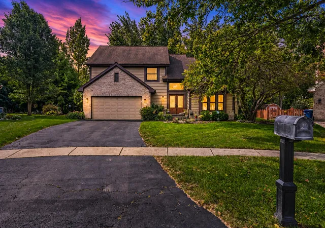 Photo 2 of Single family home for sale at 1139 Grand Oak Ct, Bartlett, IL 60103 | MLS# 12751591 | Listing updated on 2026-09-13