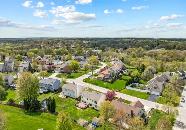 Photo 28 of Single family home for sale at 992 Mcphee Dr, Lake In The Hills, IL 60156 | MLS# 12751618 | Listing updated on 2026-09-15