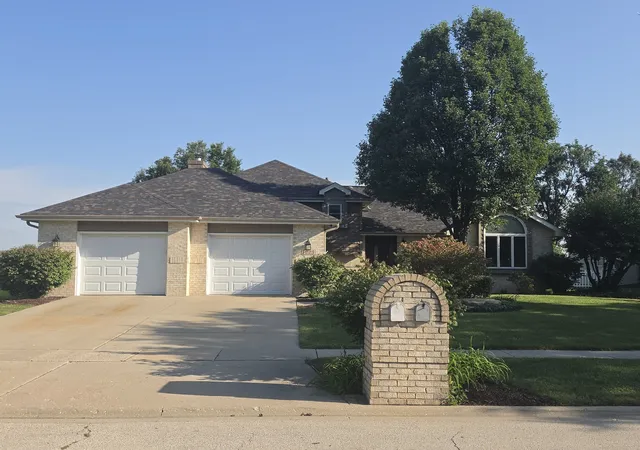 Photo 1 of Single family home for sale at 1223 Wales Ct, Shorewood, IL 60404 | MLS# 12751627 | Listing updated on 2026-09-22