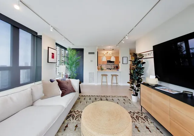 Photo 3 of Condo for sale at 345 N La Salle Dr #3306, Chicago, IL 60654 | MLS# 12751632 | Listing updated on 2026-09-16