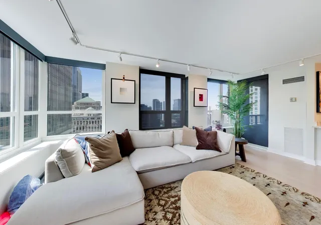 Photo 3 of Condo for sale at 345 N La Salle Dr #3306, Chicago, IL 60654 | MLS# 12751632 | Listing updated on 2026-09-16