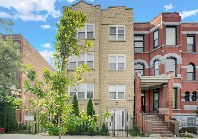 Condo for sale at 2809 W Washington Blvd #300, Chicago, IL 60612 | MLS# 12751646