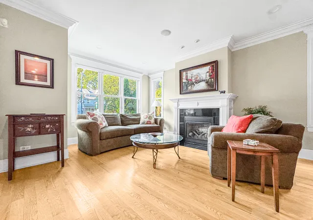 Photo 4 of Single family home for sale at 2135 W Montrose Ave, Chicago, IL 60618 | MLS# 12751655 | Listing updated on 2026-09-14