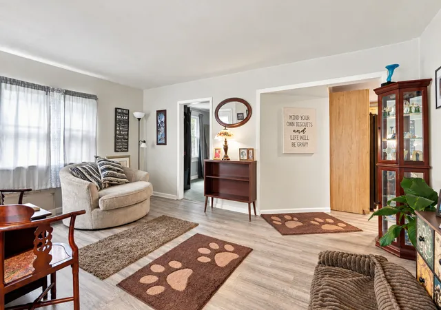 Photo 4 of Single family home for sale at 1808 E 12th Street, Davenport, IA 52803 | MLS# 12751665 | Listing updated on 2026-10-21