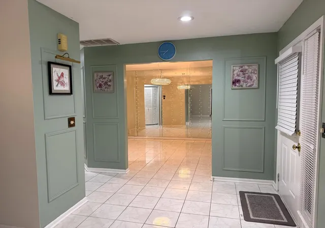 Photo 3 of Townhouse for sale at 1541 Stevens Dr, Schaumburg, IL 60173 | MLS# 12751666 | Listing updated on 2026-09-22