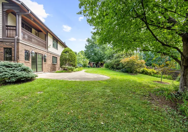 Photo 3 of Single family home for sale at 6342 Martin Dr, Willowbrook, IL 60527 | MLS# 12751668 | Listing updated on 2026-09-16