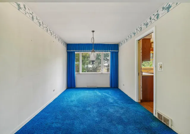 Photo 3 of Single family home for sale at 2720 Appletree Ln, Northbrook, IL 60062 | MLS# 12751700 | Listing updated on 2026-09-14