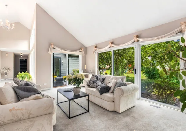 Photo 4 of Single family home for sale at 1923 Hillside Ln, Lisle, IL 60532 | MLS# 12751708 | Listing updated on 2026-09-24