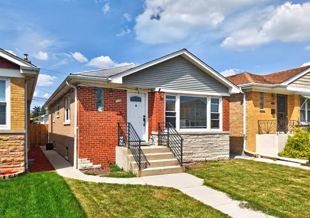 Photo 1 of Single family home for sale at 5440 N Mobile Ave, Chicago, IL 60630 | MLS# 12751726 | Listing updated on 2026-10-07