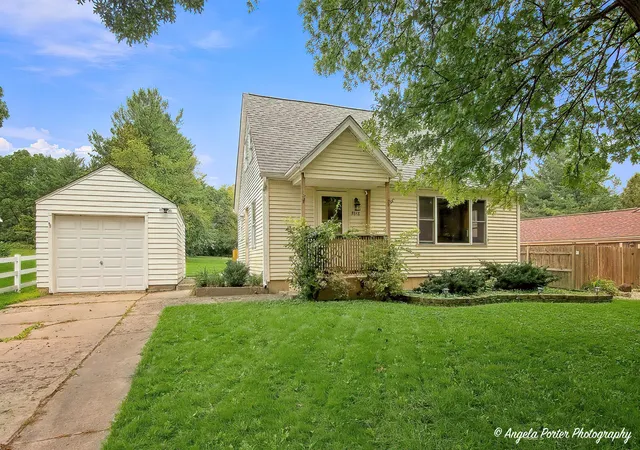 Photo 1 of Single family home for sale at 3848 E Solon Rd, Richmond, IL 60071 | MLS# 12751740 | Listing updated on 2026-09-28