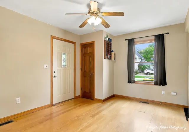 Photo 3 of Single family home for sale at 3848 E Solon Rd, Richmond, IL 60071 | MLS# 12751740 | Listing updated on 2026-09-28