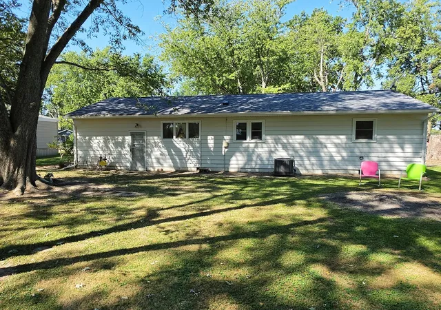 Photo 2 of Single family home for sale at 108 N Linton St, Odin, IL 62870 | MLS# 12751749 | Listing updated on 2026-10-07