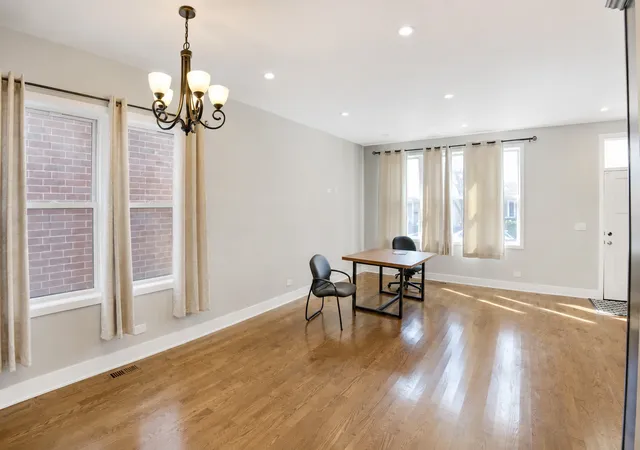 Photo 3 of Single family home for sale at 510 W 32nd Street, Chicago, IL 60616 | MLS# 12751754 | Listing updated on 2026-09-21