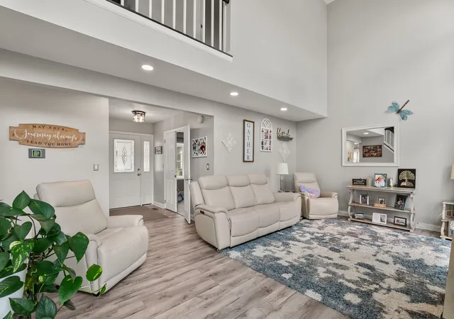 Photo 3 of Townhouse for sale at 345 Ascot Ln, Streamwood, IL 60107 | MLS# 12751768 | Listing updated on 2026-09-14