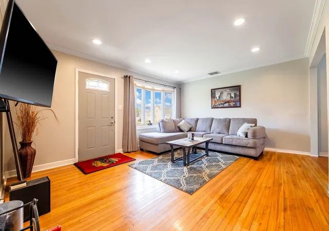 Photo 2 of Single family home for sale at 7423 W 113th Place, Worth, IL 60482 | MLS# 12751779 | Listing updated on 2026-10-04