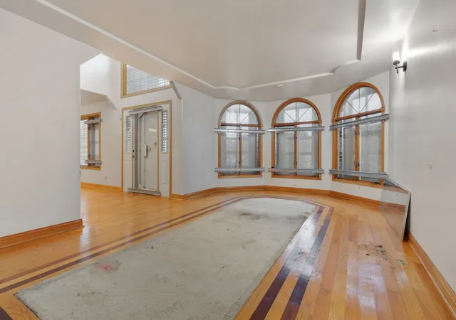 Photo 3 of Single family home for sale at 18811 Cap Ct, Country Club Hills, IL 60478 | MLS# 12751782 | Listing updated on 2026-09-24