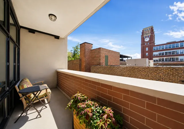 Photo 2 of Condo for sale at 3946 N Ravenswood Ave #411, Chicago, IL 60613 | MLS# 12751786 | Listing updated on 2026-10-05