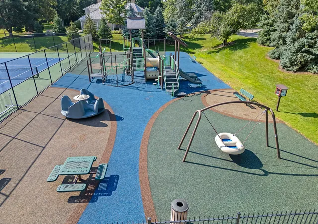 Photo 4 of Land for sale at 1753 Midwest Clb Pkwy, Oak Brook, IL 60523 | MLS# 12751796 | Listing updated on 2026-09-20