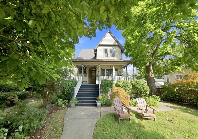 Photo 2 of Single family home for sale at 134 N Lombard Ave, Oak Park, IL 60302 | MLS# 12751803 | Listing updated on 2026-09-27