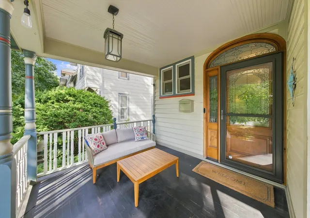 Photo 4 of Single family home for sale at 134 N Lombard Ave, Oak Park, IL 60302 | MLS# 12751803 | Listing updated on 2026-09-27