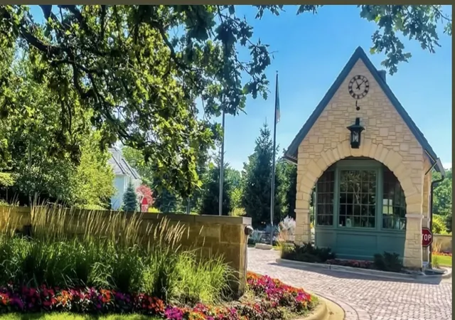 Photo 3 of Land for sale at 1751 Midwest Clb Pkwy, Oak Brook, IL 60523 | MLS# 12751807 | Listing updated on 2026-09-24